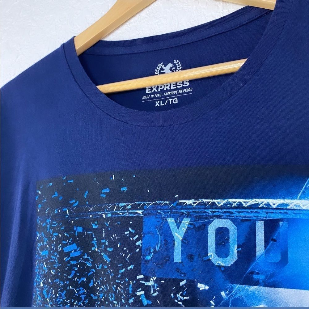 Men’s Express Blue Graphic Short Sleeve Tee Sz XL - Picture 3 of 4